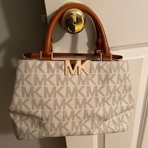 👛Michael Kors Purse 👛